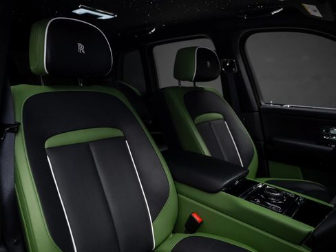 Used 2024 Rolls-Royce Cullinan w/ Cullinan Package AWD/4WD image 69