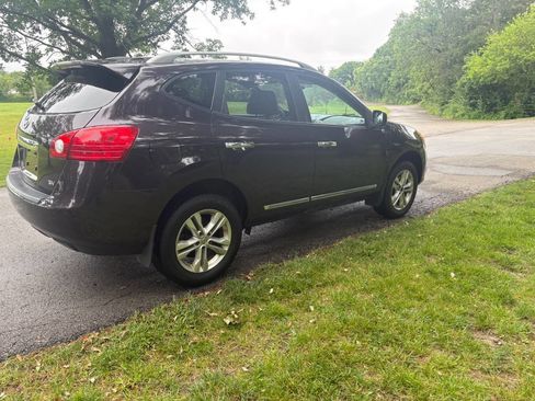 Used 2013 Nissan Rogue SV FWD image 11