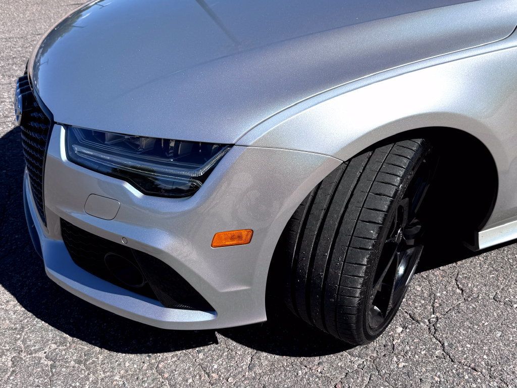 Used 2017 Audi RS 7 Prestige w/ Carbon-Optic Package AWD/4WD image 5