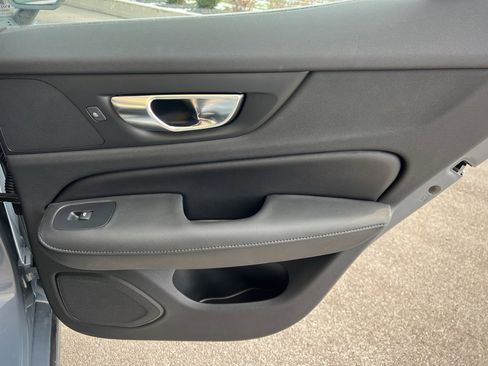 Used 2023 Volvo S60 B5 Ultimate image 34