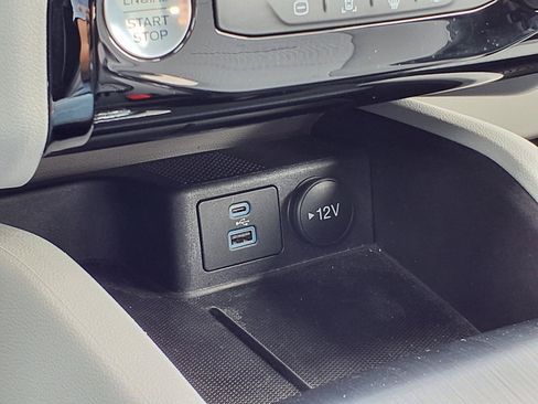 Used 2023 Ford Escape SE FWD image 15