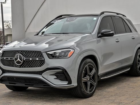 Used 2024 Mercedes-Benz GLE 350 4MATIC w/ AMG Line Exterior image 3