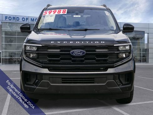 Used 2025 Ford Expedition Max Active AWD/4WD image 9
