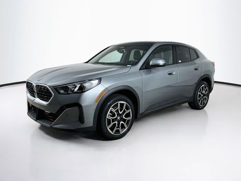 Used 2026 BMW X2 xDrive28i w/ Convenience Package AWD/4WD image 3