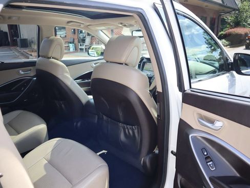 Used 2014 Hyundai Santa Fe Limited FWD image 20