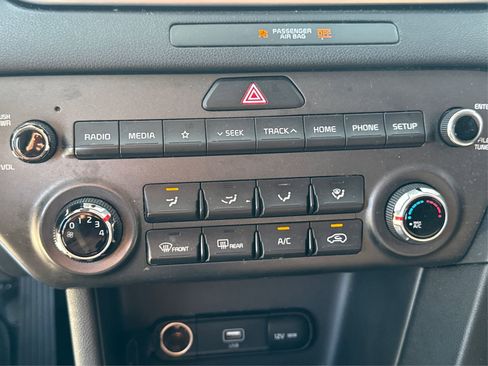 Used 2020 Kia Sportage LX image 30