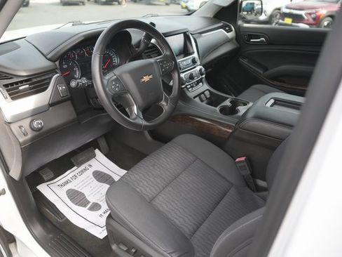 Used 2018 Chevrolet Suburban LS image 8