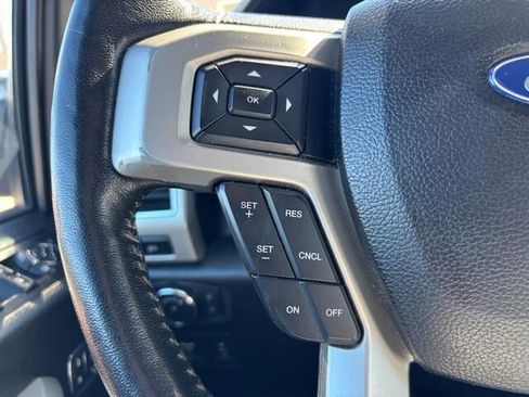 Used 2018 Ford F150 Lariat w/ Equipment Group 502A Luxury AWD/4WD image 19