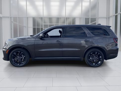 Used 2021 Dodge Durango SXT image 2
