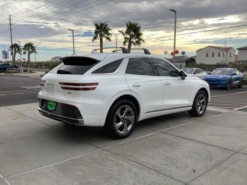 Used 2026 Genesis GV70 2.5T Advanced image 9