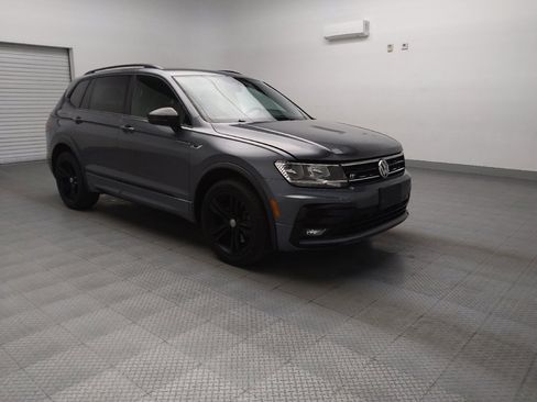 Used 2019 Volkswagen Tiguan SEL Premium R-Line image 13