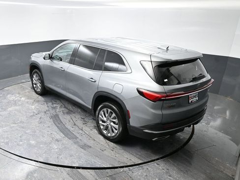 Used 2025 Buick Enclave Preferred w/ Power Package image 53