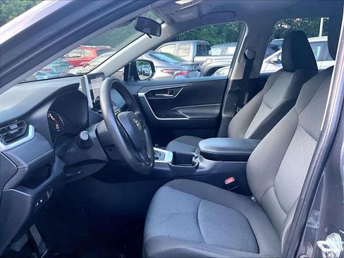 Certified 2025 Toyota RAV4 XLE AWD/4WD image 4