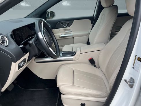 Used 2024 Mercedes-Benz GLA 250 image 3