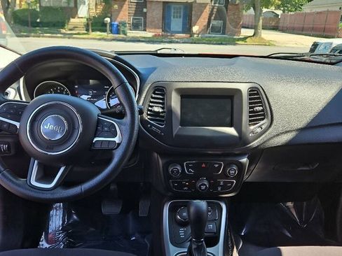 Used 2018 Jeep Compass Sport w/ Tech Group AWD/4WD image 12