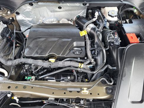 Used 2024 Chevrolet Trax LT w/ Driver Confidence Package image 32