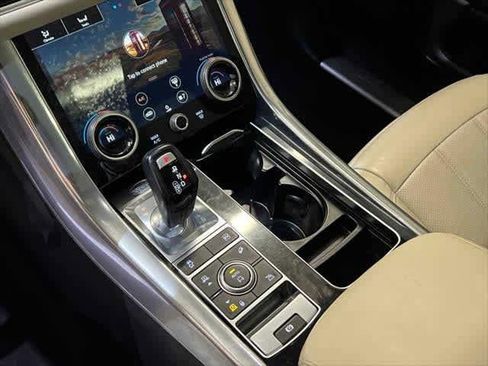 Used 2021 Land Rover Range Rover Sport HSE image 23