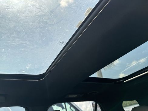 Used 2018 Ford Explorer Limited FWD image 9