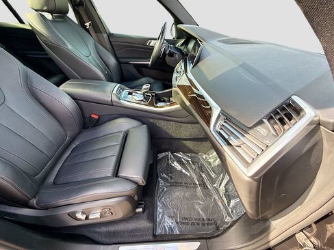 Used 2019 BMW X5 xDrive40i image 16