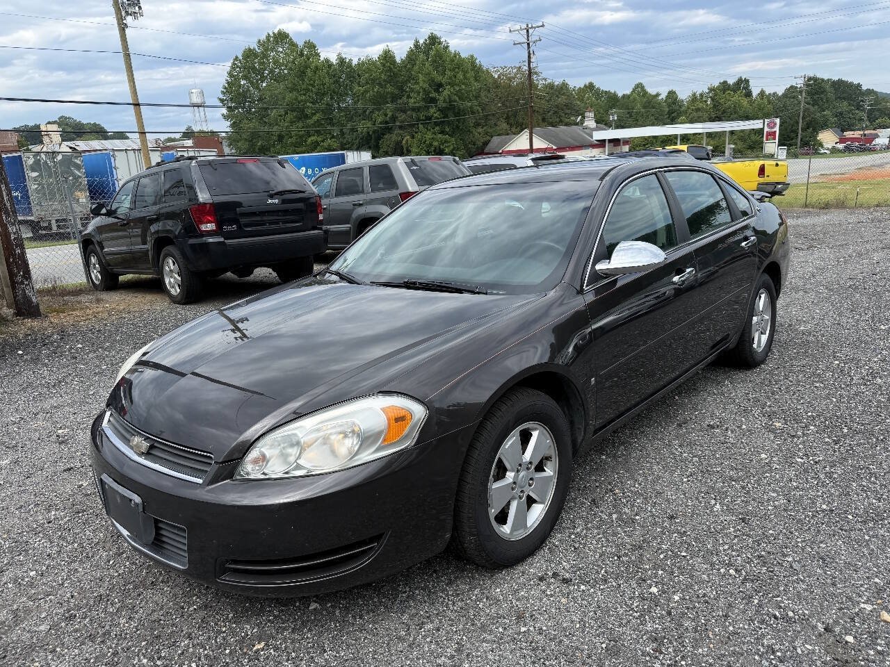 Used 2008 Chevrolet Impala LT FWD image 3