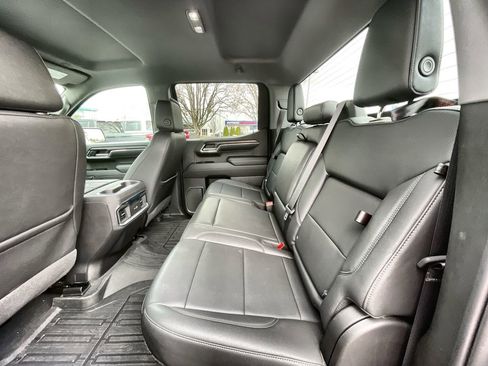 Used 2022 GMC Sierra 1500 SLT w/ SLT Convenience Package image 25