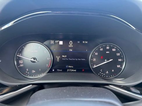 Used 2023 Buick Envision Avenir AWD/4WD image 32