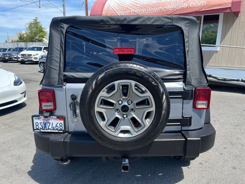 Used 2013 Jeep Wrangler Sport AWD/4WD image 6