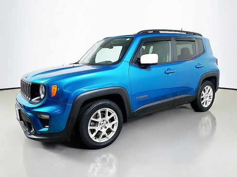 Used 2020 Jeep Renegade Latitude FWD image 3
