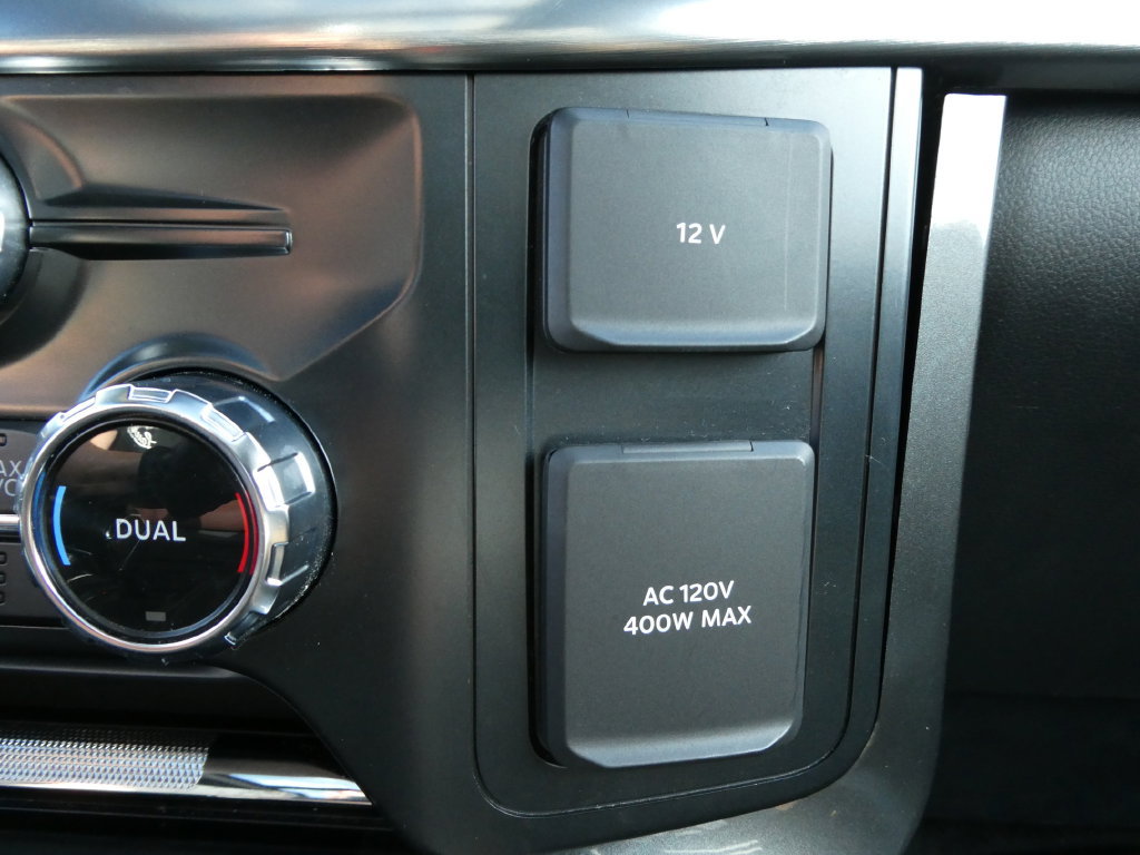 Certified 2022 Ford F150 Lariat w/ Equipment Group 502A High AWD/4WD image 31