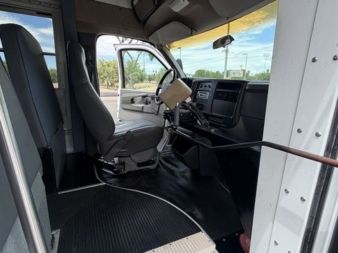 Used 2004 Chevrolet Express 3500 w/ School Bus Package RWD image 13