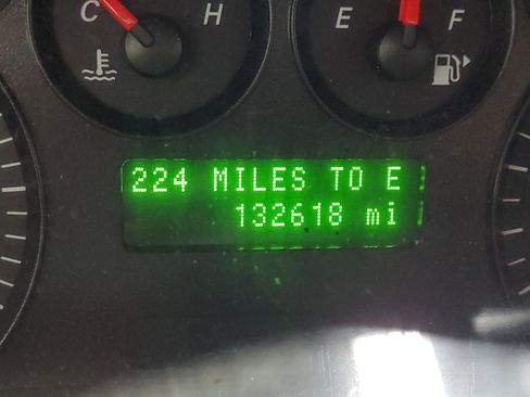 Used 2005 Ford Taurus SE FWD image 28