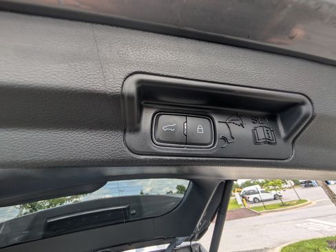 Certified 2022 Ford Explorer ST w/ Equipment Group 401A AWD/4WD image 14