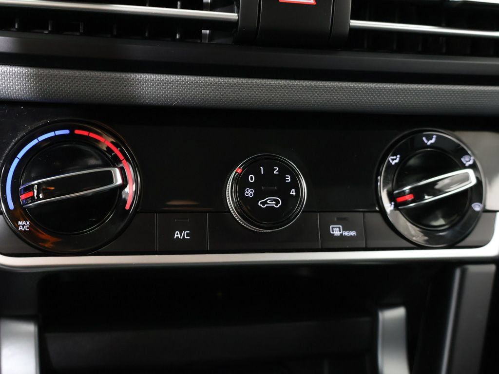 Used 2021 Kia Seltos LX AWD/4WD image 41