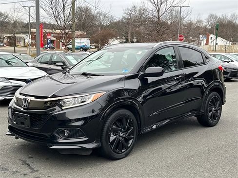 Used 2021 Honda HR-V Sport image 2