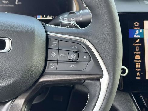 New 2026 Jeep Grand Cherokee L Limited AWD/4WD image 21