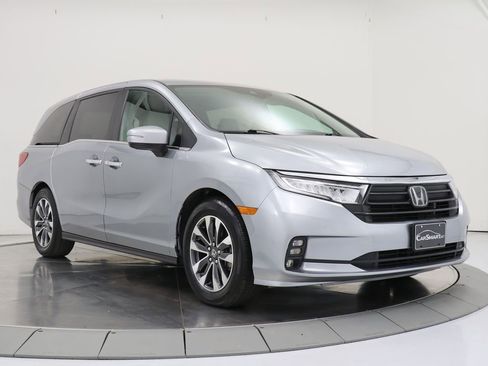 Used 2023 Honda Odyssey EX-L image 7