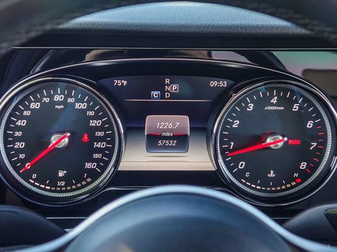 Used 2019 Mercedes-Benz E 300 image 24