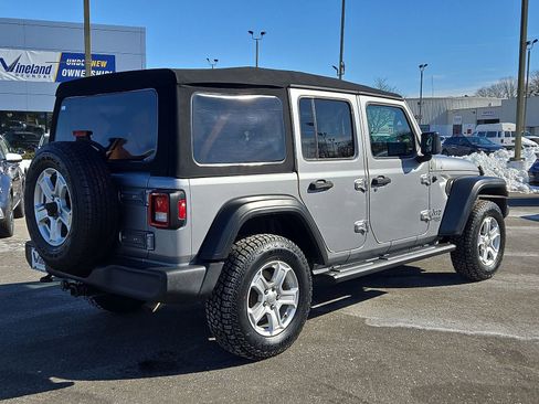 Used 2019 Jeep Wrangler Unlimited Sport S image 31