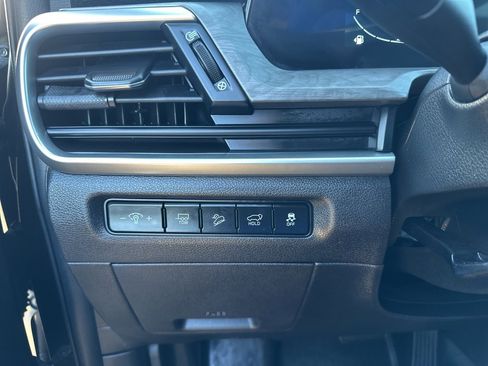 Used 2023 Kia Telluride EX X-Line image 13