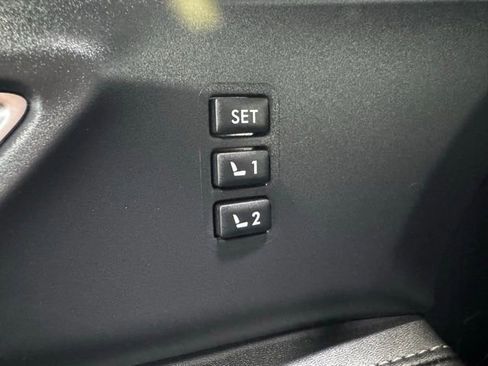 Used 2023 Subaru Ascent Limited image 23