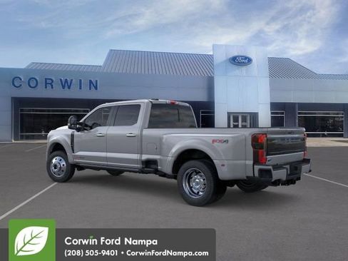 New 2026 Ford F450 Platinum w/ FX4 Off-Road Package image 5
