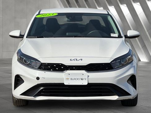 Used 2023 Kia Forte LXS image 9