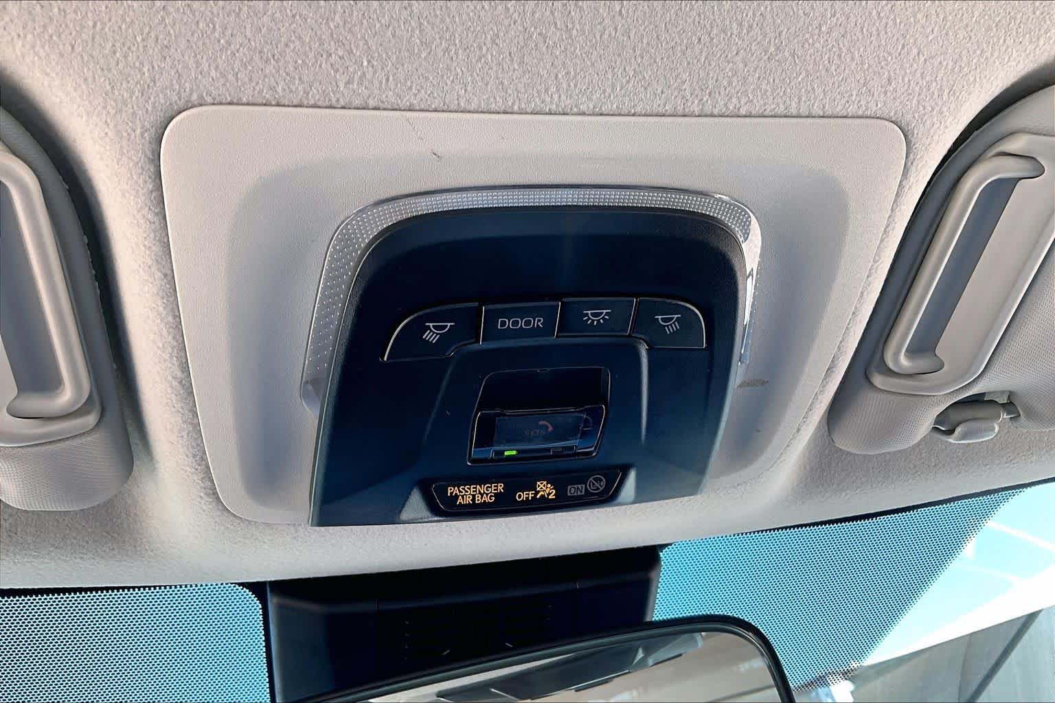 Used 2024 Toyota Corolla LE FWD image 31