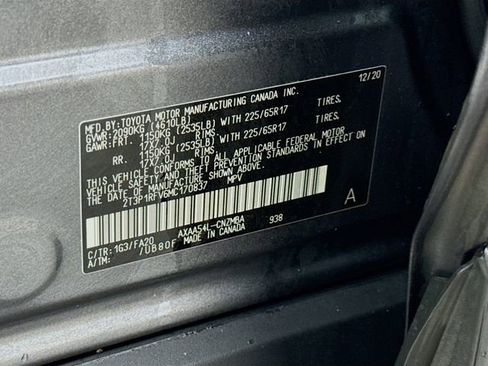 Used 2021 Toyota RAV4 XLE image 30