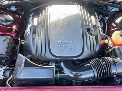 Used 2017 Dodge Challenger R/T image 24