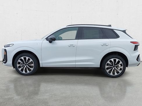 New 2026 Audi Q3 quattro 2.0T AWD/4WD image 8