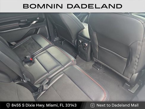 Used 2022 Ford Explorer ST-Line w/ Class IV Trailer Tow Package image 18