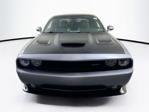Used 2014 Dodge Challenger SRT8 w/ Harman/Kardon Audio Group image 2