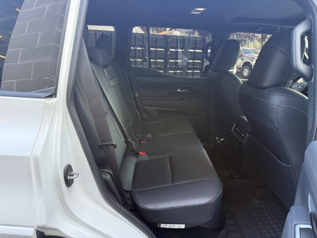 Used 2024 Lexus GX 550 w/ Cold Area Package AWD/4WD image 41
