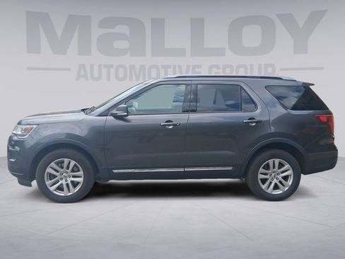 Used 2019 Ford Explorer XLT w/ Equipment Group 202A AWD/4WD image 2